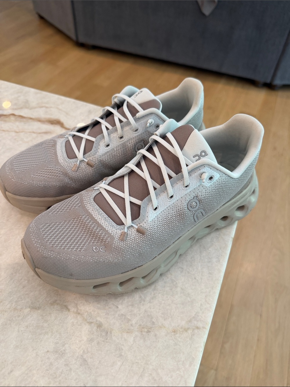 On Cloud Cloudtilt Women's Athletic Shoes in color iceberg size 9.5